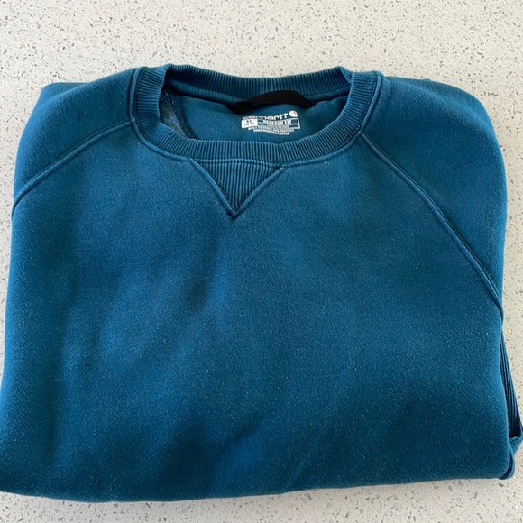Carhartt Tops - Carharrt sweatshirt